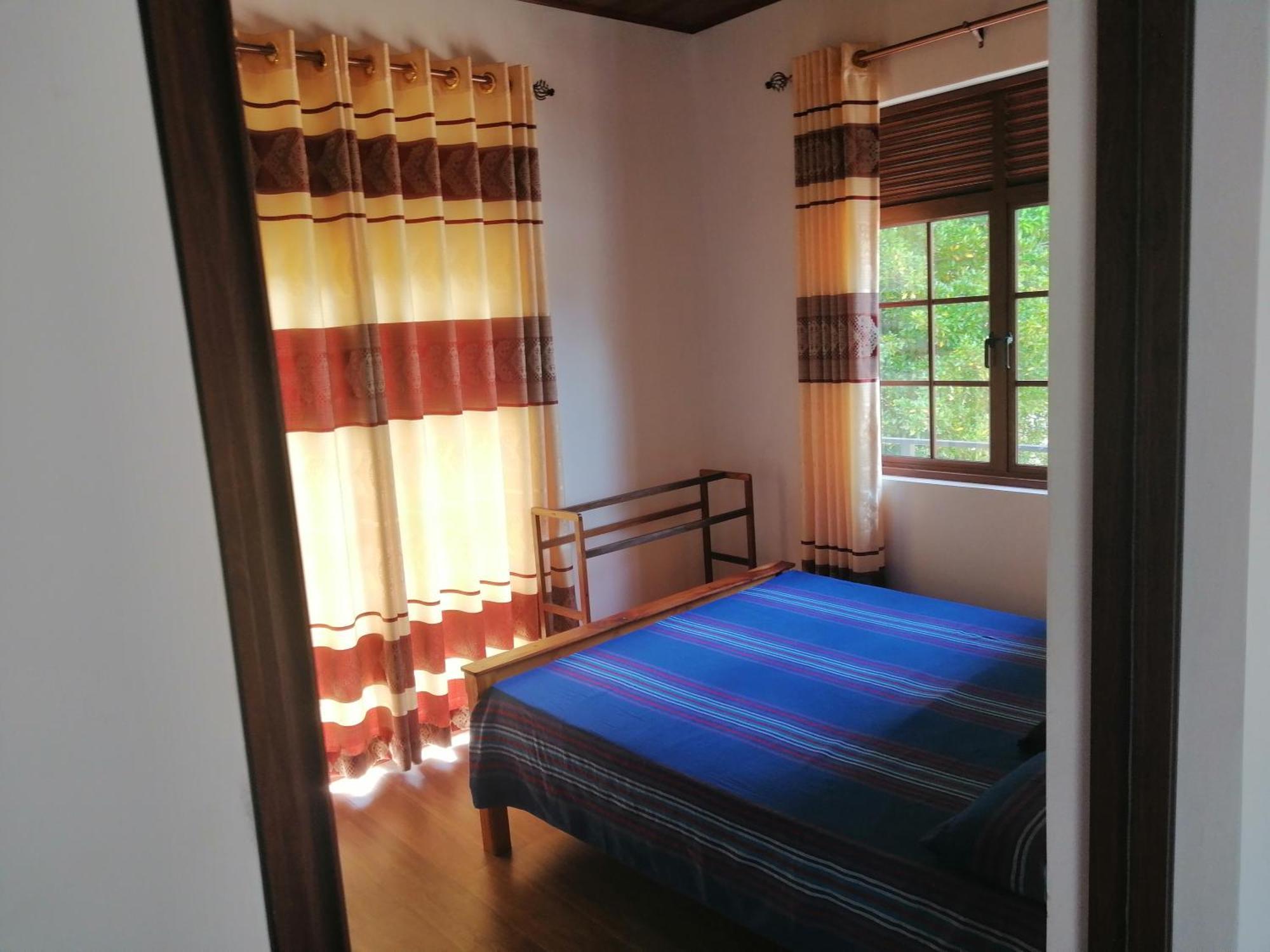Ella Paradise Passara Luaran gambar